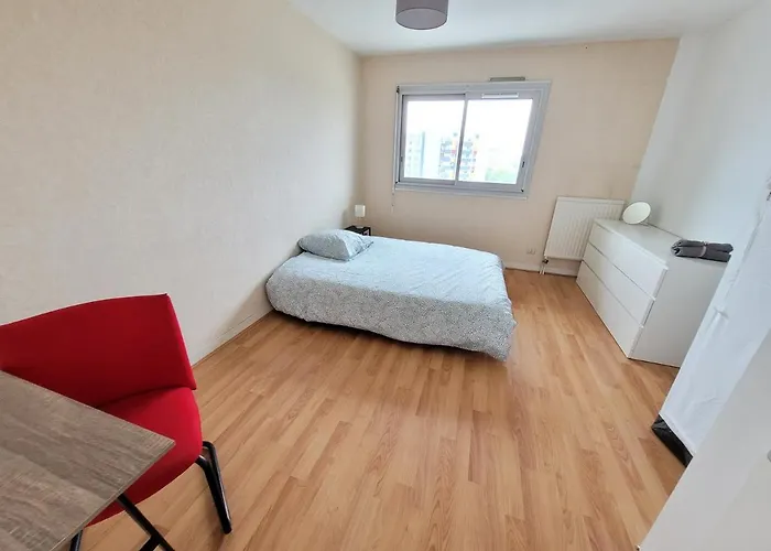 T5 Proche Tramway Apartment Brest