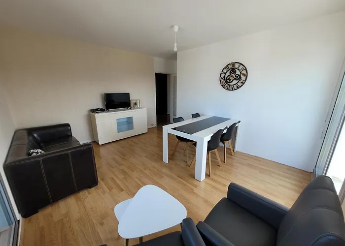 Apartamento T5 Proche Tramway